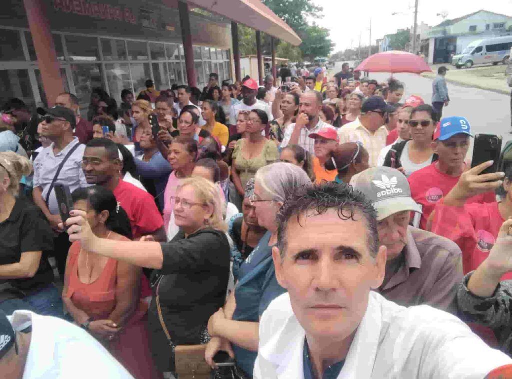 Esteban Lazo en Vertientes